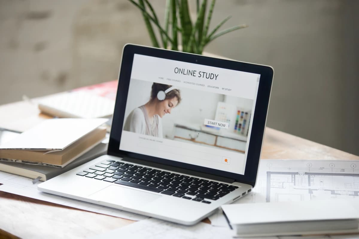 Image_Admissions_FAQs.webp